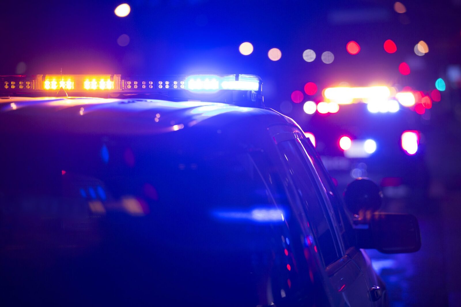 Poliția din Indianapolis avertizează: Nu trageți în aer de Anul Nou În apropierea sărbătorilor de Anul Nou, Poliția Metropolitană din Indianapolis (IMPD) îndeamnă locuitorii să nu recurgă la obiceiul periculos de a trage cu armele în aer