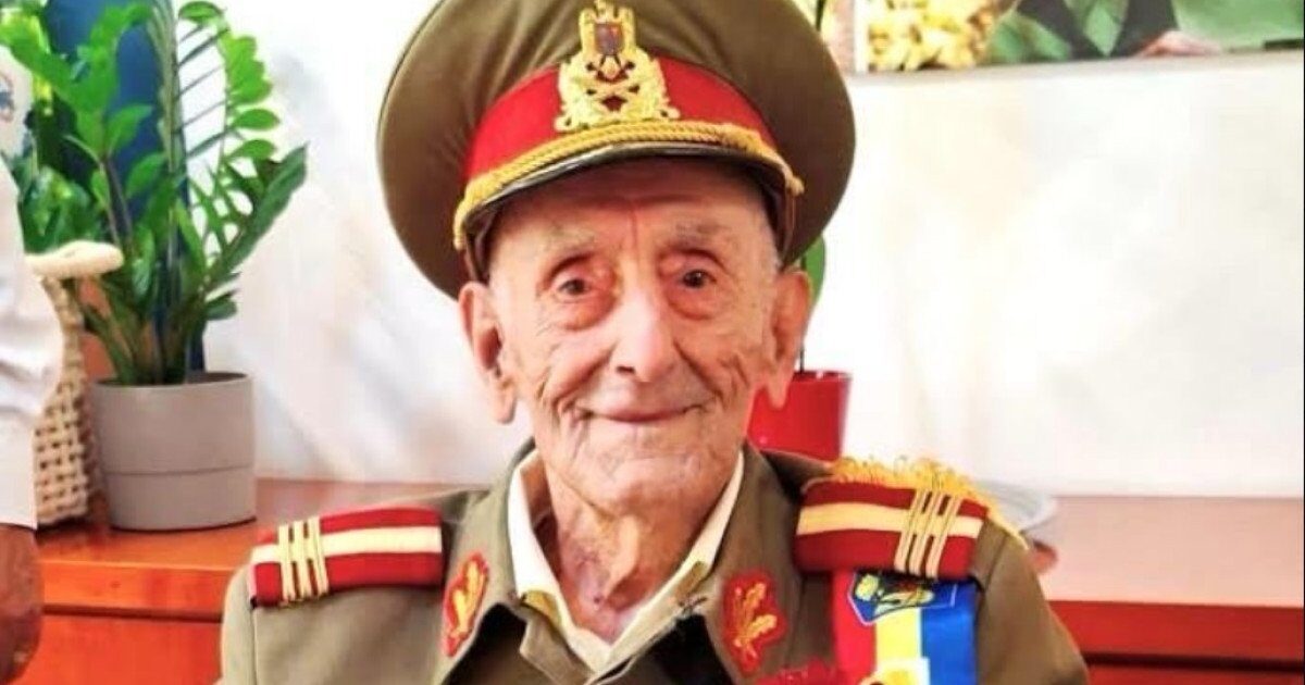 Colonelul Ion Vasile Banu, erou național, a decedat la 107 ani Colonelul (r.) Ion Vasile Banu, veteran de război și recent decorat cu Ordinul Virtutea Militară în grad de Cavaler, a murit la vârsta de 107 ani