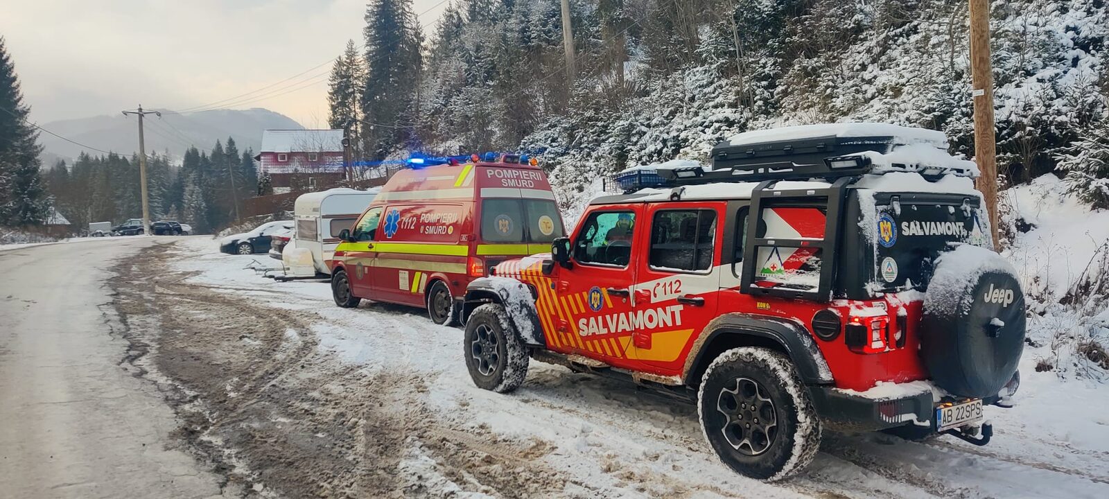 Accident tragic în ultima zi a anului: doi turiști răniți după răsturnarea unui ATV în Arieșeni Ultima zi a anului a adus un incident dramatic în zona montană a Arieșeniului, la limita dintre județele Alba și Bihor
