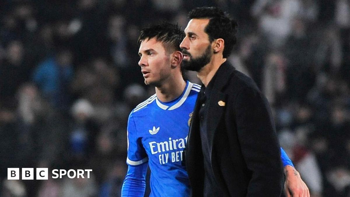 Real Madrid, înfruntare eșuată sub conducerea lui Arbeloa Real Madrid nu a reușit să își redreseze parcursul în La Liga, după ce a fost învinsă cu 3-1 de Villarreal, în cadrul unei partide disputate pe Estadio Carlos Belmonte