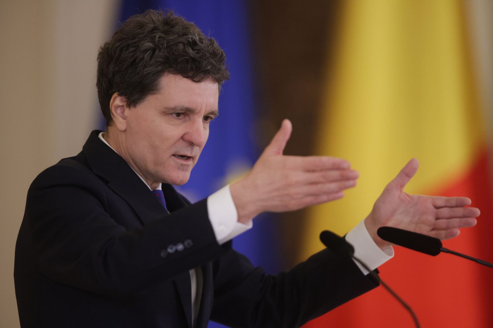 Nicușor Dan s-a adresat ambasadorilor acreditați în România