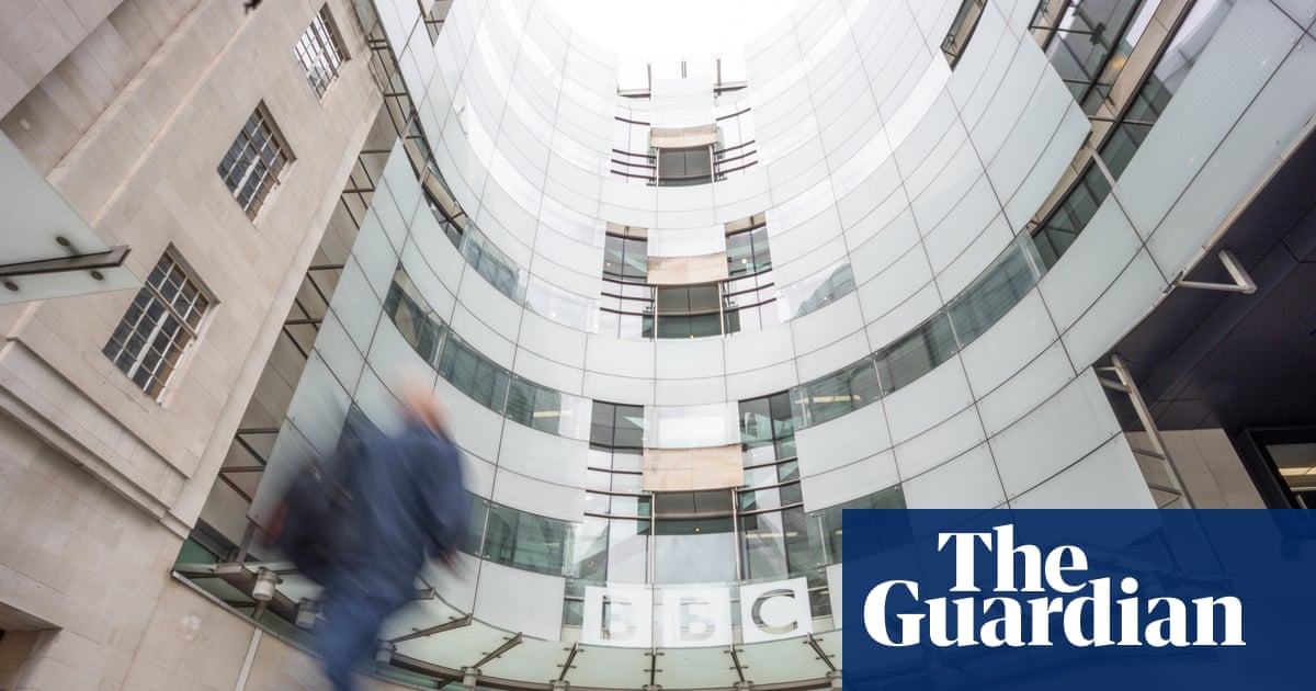 BBC ajunge la un acord cu familia Horenstein, supraviețuitoare a atacurilor Hamas BBC a anunțat că a încheiat un acord cu familia Horenstein, care a supraviețuit atacurilor din 7 octombrie, după ce o echipă de reportaj a filmat în casa lor distrusă fără permisiune