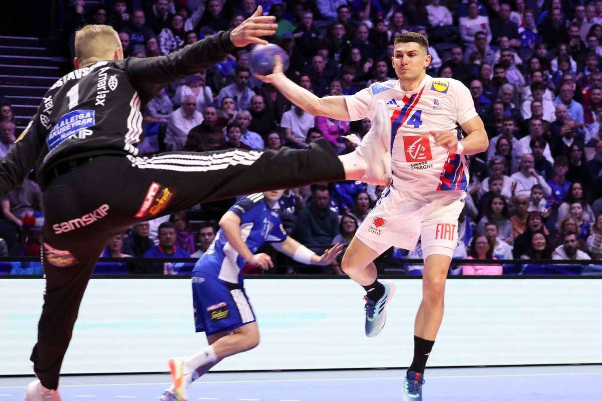 Francezii și nemții își consolidează moralul înainte de EURO 2024 Defensivă solidă și atacuri eficiente au fost la ordinea zilei în cele două meciuri de pregătire disputate de Franța și Germania, campioanele în exercițiu, pe fondul unei atmosfere electrizante