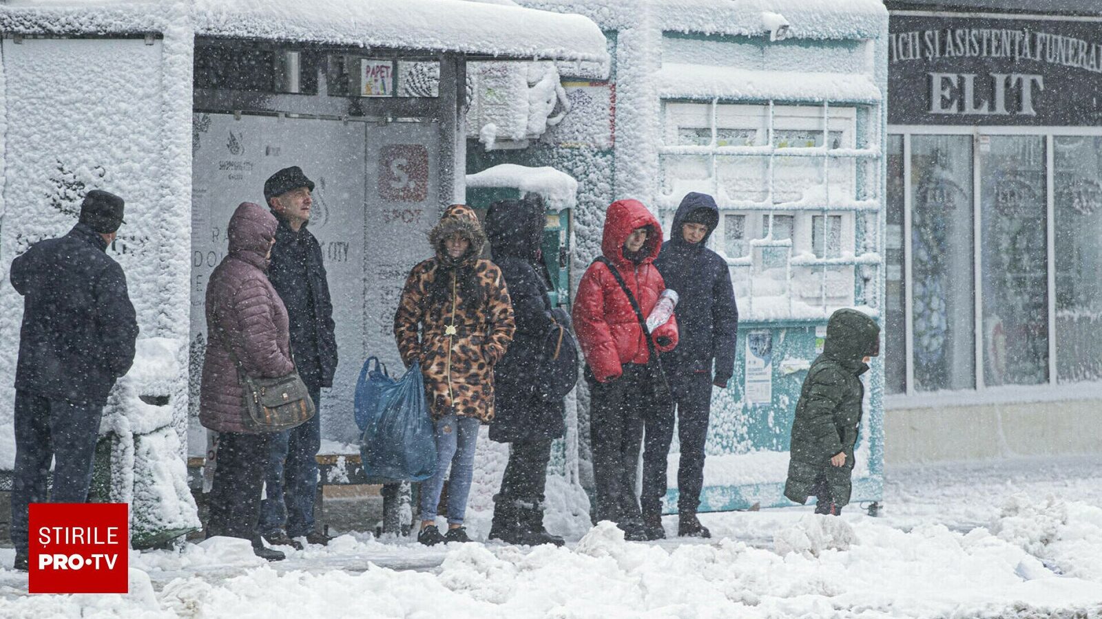 Bucureștiul, sub asediul vremii deosebit de reci: Ninsori și polei în perioada următoare Bucureștiul se află în plin alertă meteorologică, după ce meteorologii de la Administrația Națională de Meteorologie (ANM) au emis un mesaj de informare ce vizează vreme extrem de rece, precipitații mixte și riscul de polei