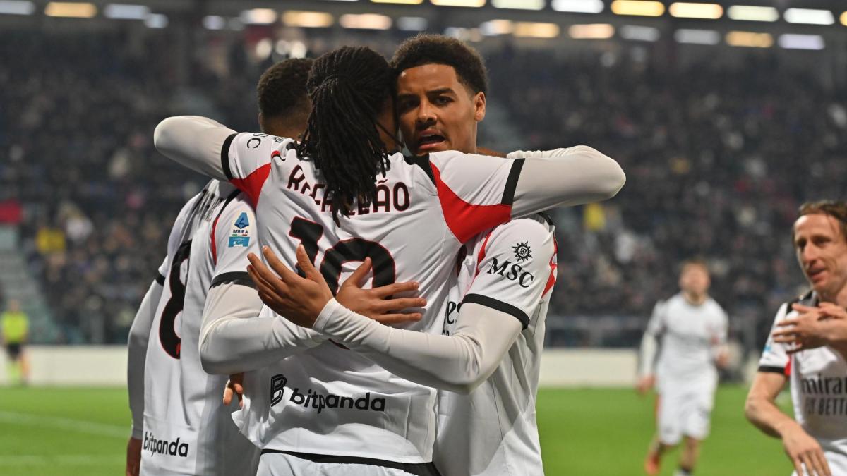 Golul salvator al lui Leao duce Milan pe primul loc Milan a reușit să depășească o seară complicată la Cagliari, obținând o victorie crucială grație unui gol superb marcat de Rafael Leao