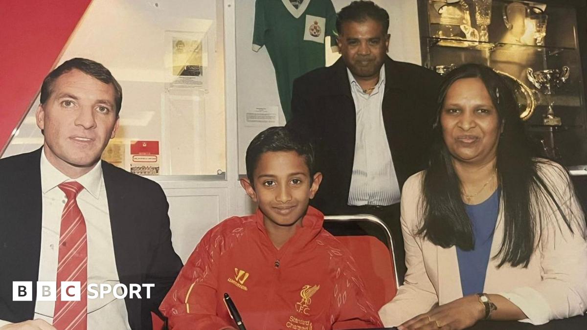 Tânărul Yoganathan, simbol al diversității în fotbalul profesional Yoganathan, un tânăr fotbalist de origine tamilă, își continuă parcursul impresionant prin lumea fotbalului, devenind un exemplu de perseverență pentru jucătorii din comunitățile subreprezentate