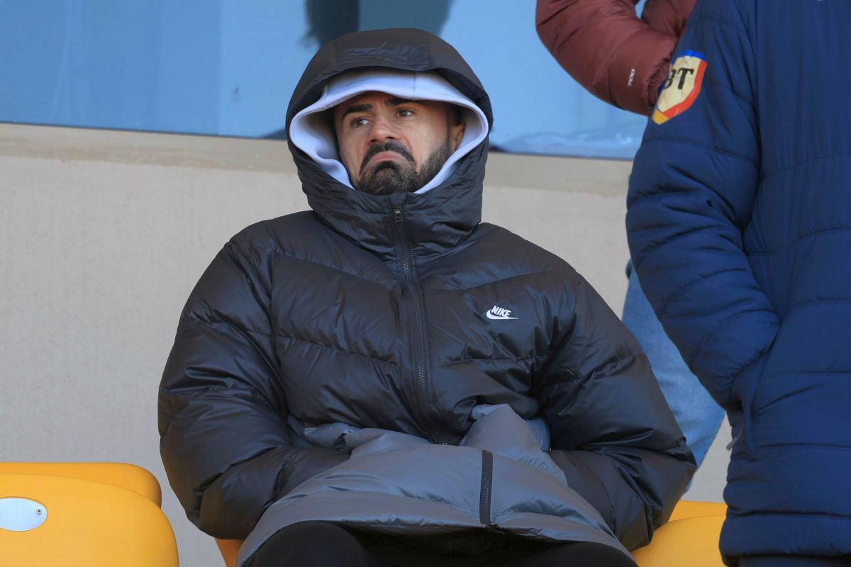 Cetățenii FCSB: Tănase, Crețu și alți doi, excluși din lot!