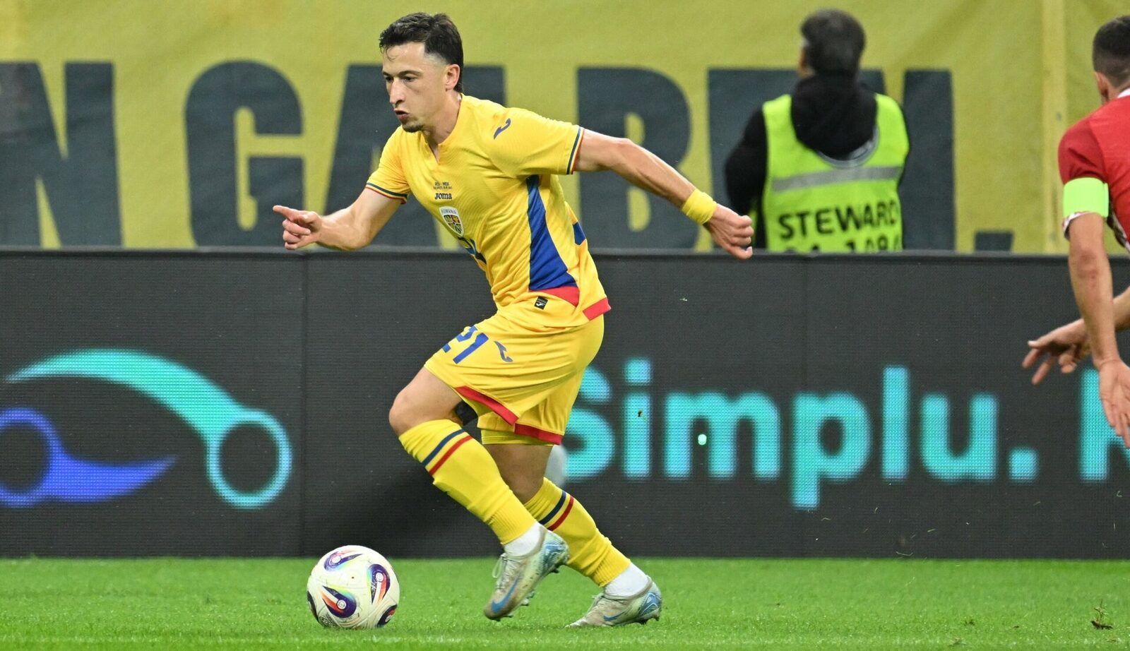 Transferul surpriză: Olimpiu Moruțan, noua atracție de la Rapid!