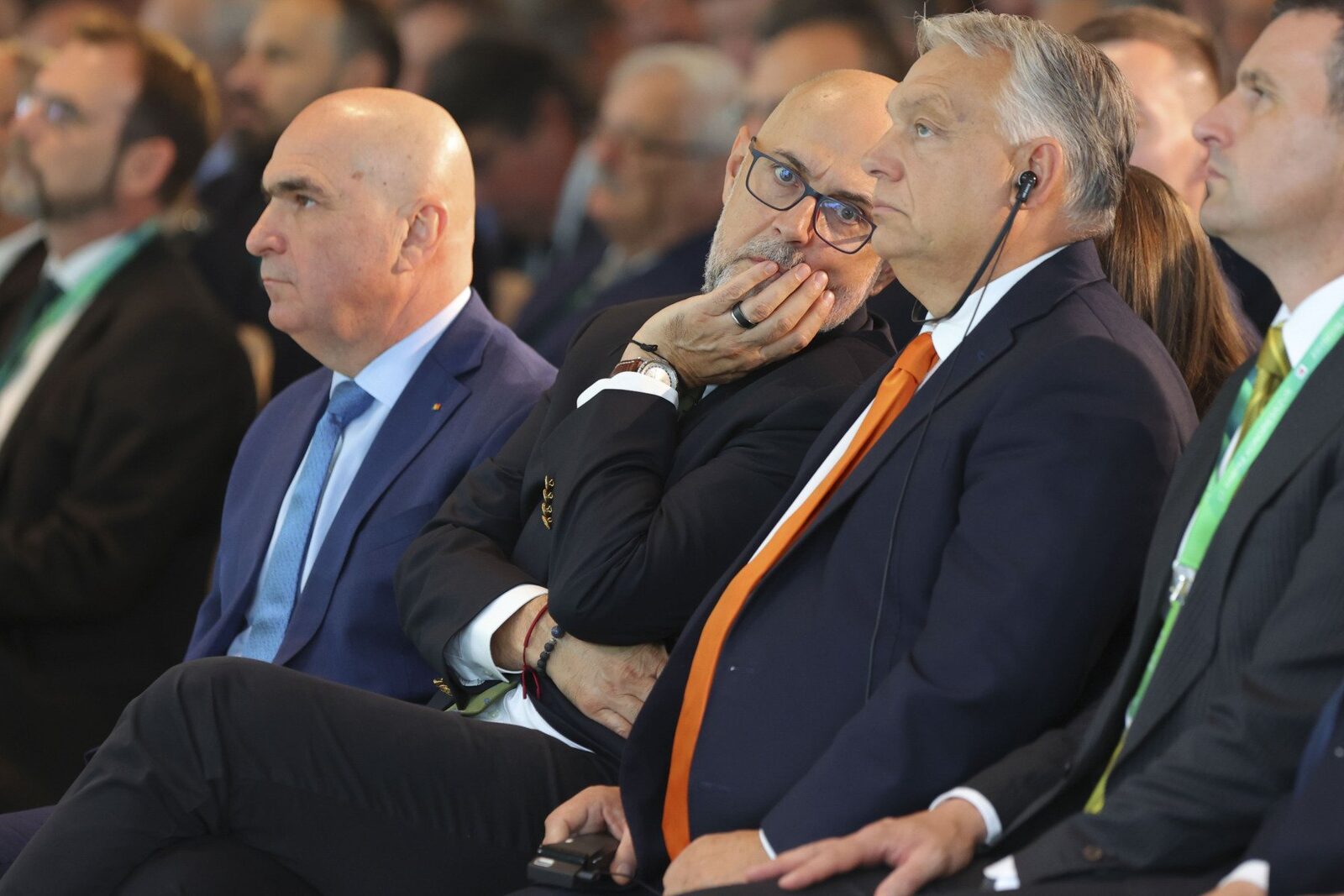 Liderul UDMR, Kelemen Hunor, a afirmat recent că aproximativ 90% dintre maghiarii din Transilvania vor vota pentru premierul ungar Viktor Orban la alegerile parlamentare din Ungaria, programate pentru luna aprilie 2026