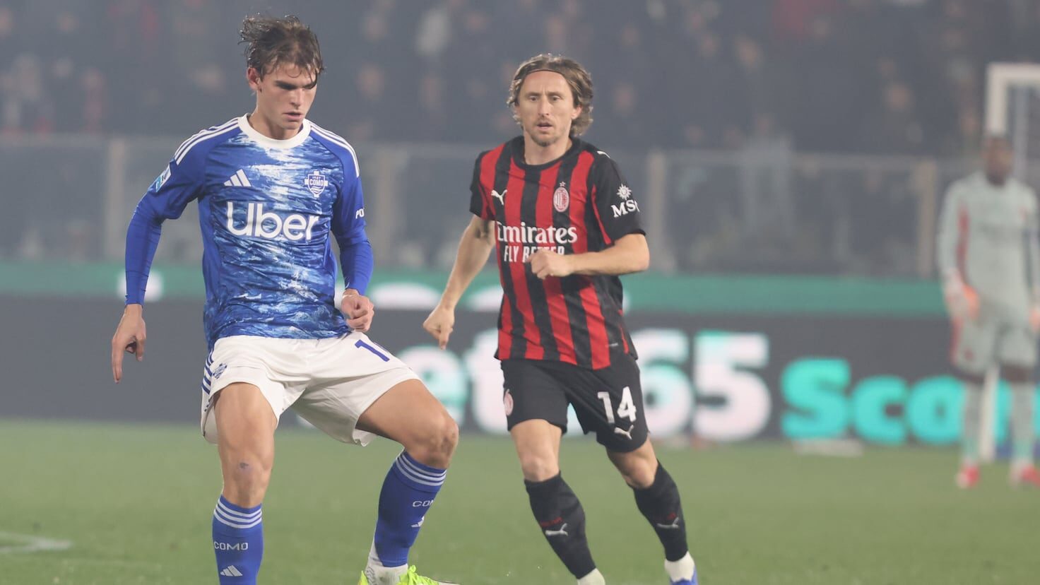 Milanul reușește să înfrunte Como și devine primul echipă care învinge pe terenul lor în acest sezon Milan a reușit o victorie semnificativă în deplasare, înfruntând echipa lui Cesc Fàbregas, Como, și devenind astfel prima echipă din Serie A care obține victoria pe terenul acestora în actuala ediție a campionatului