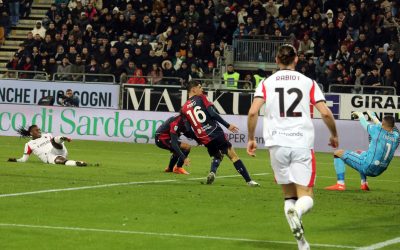 CAGLIARI, ITALY - JANUARY 02: Rafael Leao of Milan scores the first goal during the Serie A match between Cagliari Calcio and AC Milan at Stadio Sant