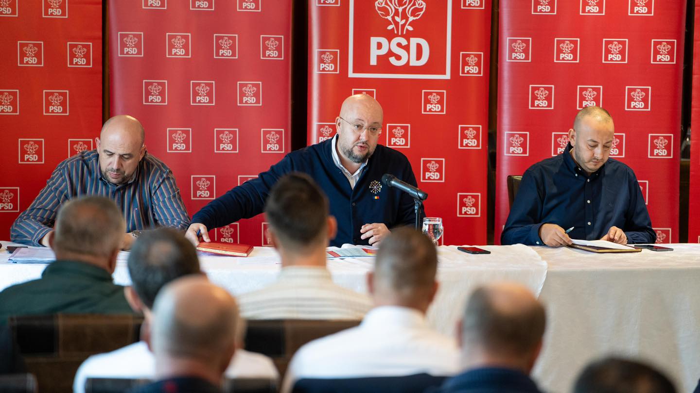 AUR vrea să guverneze singur, fără PNL și USR