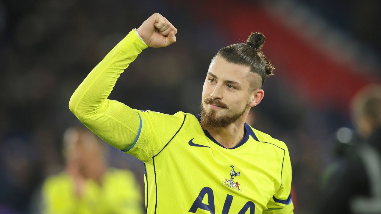 Echipele de start din Tottenham - Sunderland! Decizia surprinzătoare în cazul lui Drăgușin