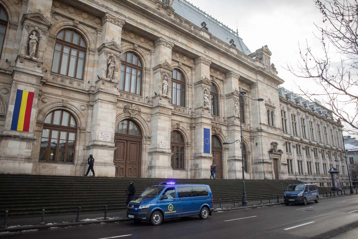 Joi, două procese cheie la Curtea de Apel București