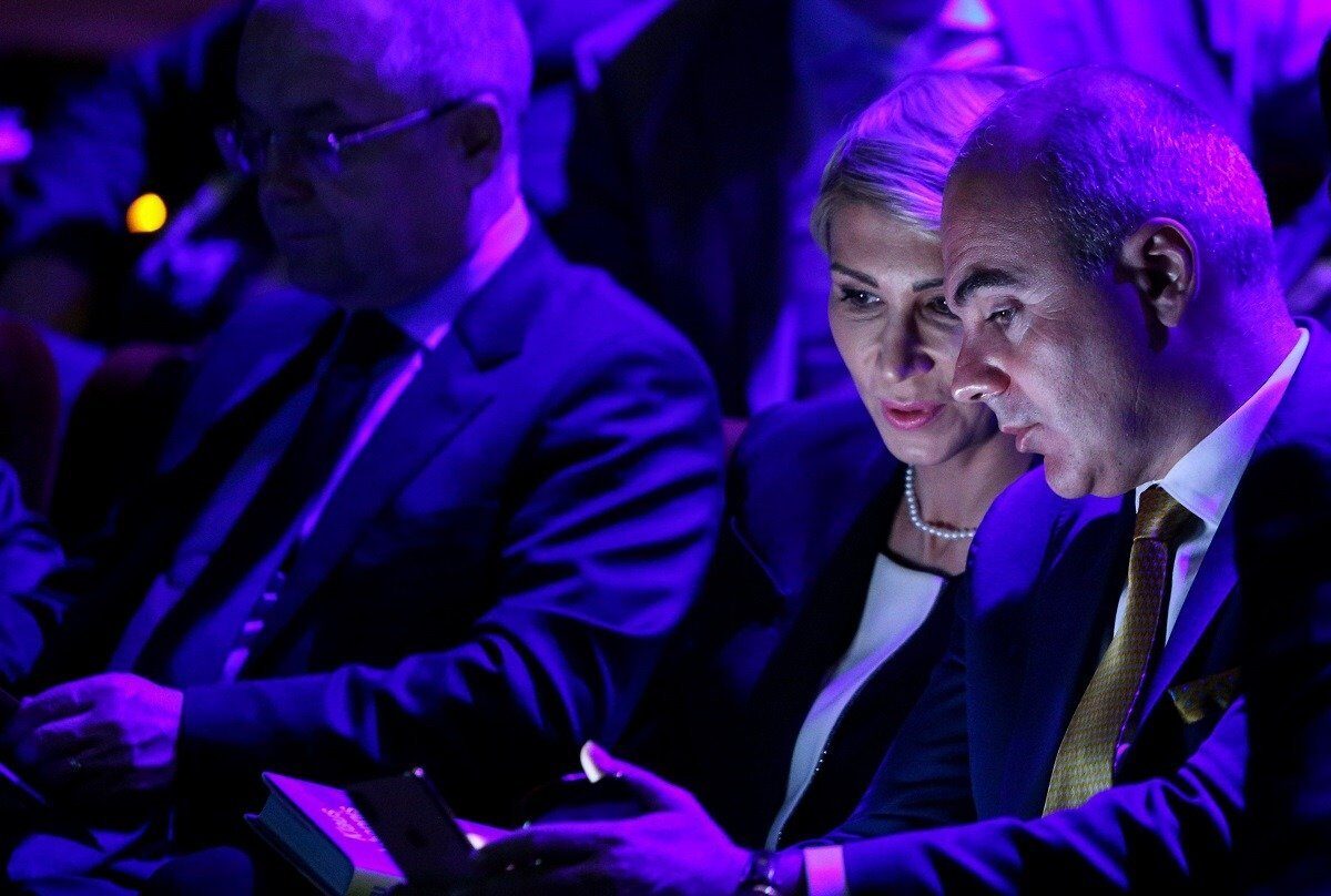 Ministrul Justiției, în centrul scandalului: „Nu poate fi șantajat, niciun ministru al Justiției” Deputatul PNL Raluca Turcan afirmă că funcția de ministru al Justiției are nevoie de „un nivel ridicat de încredere publică”, iar această încredere trebuie protejată, în contextul scandalului legat de acuzațiile de plagiat la adresa actualului ministru al Justiției, susținut de PSD