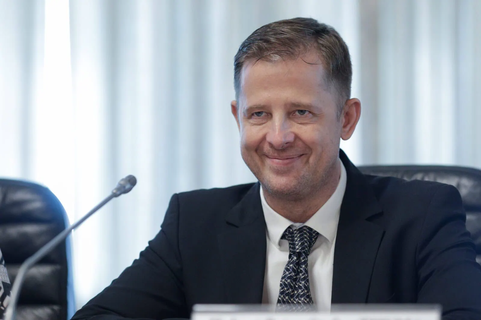 Primarul orașului Bragadiru, Gabriel Lupulescu (PNL), a tras un semnal de alarmă într-un videoclip recent postat pe rețelele sociale, explicând că majorarea taxelor și impozitelor locale nu a fost o decizie luată de administrația sa, ci rezultatul direct al deciziilor guvernamentale