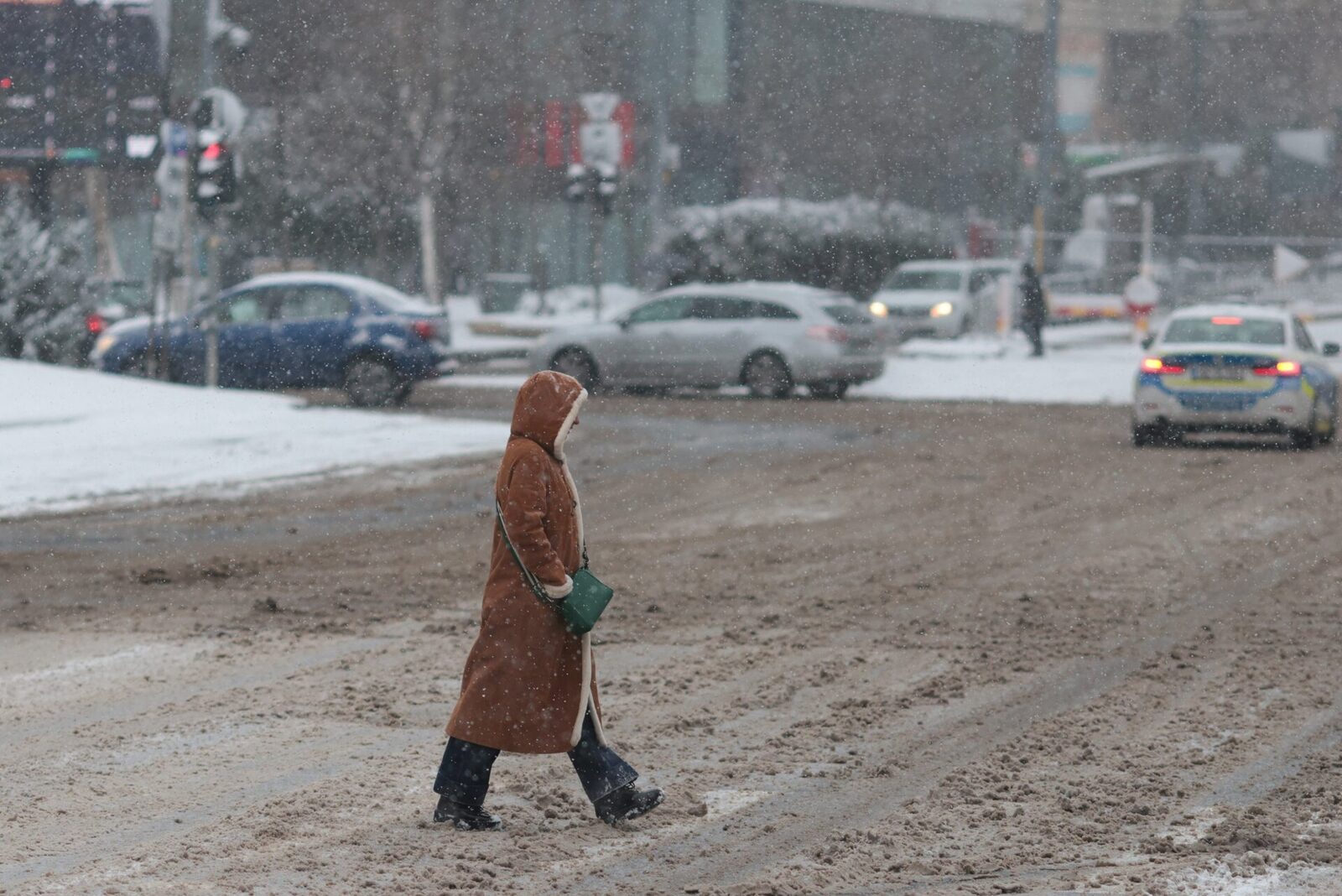 Temperaturi de -16 grade în România: Alertă de ger în toată țara Administrația Națională de Meteorologie (ANM) a emis o alertă meteo deosebit de severă, anunțând temperaturi care vor scădea până la minus 16 grade Celsius în întreaga țară
