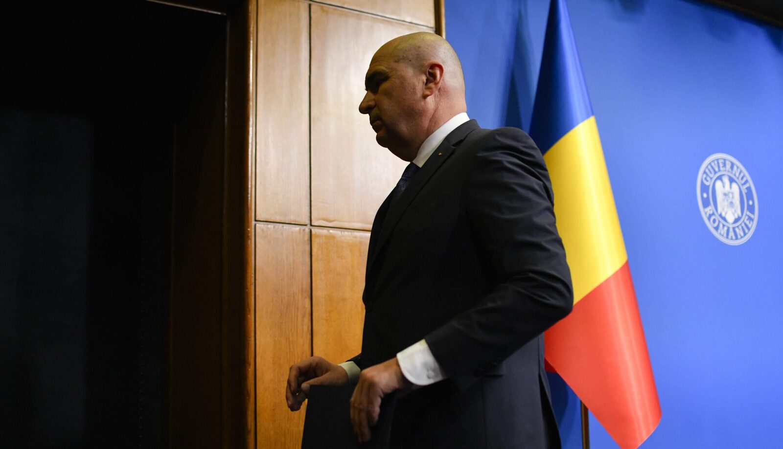 Antena 3, tribună pentru critici la adresa lui Bolojan