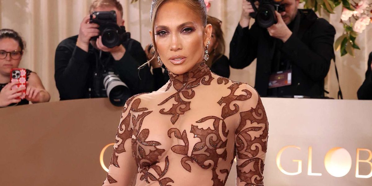 Jennifer Lopez Flaunts Toned Abs in Sheer Gown at the 2026 Golden Globes