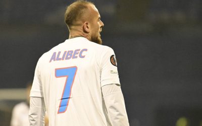 JnpjPTEmaGFzaD1kZGY3ZWU1NmJiNDBhZGViNzViMTAwZjczZGY5OTUwNQ.thumb_.jpg - StirileCorecte