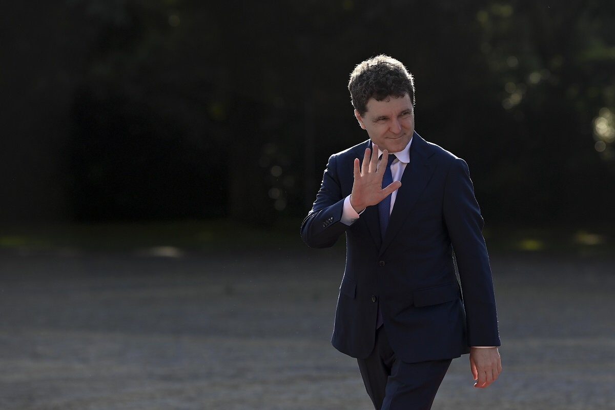 Președintele României, Nicușor Dan, a ales să călătorească în deplasările externe cu o aeronavă militară, în loc de a achiziționa o aeronavă prezidențială