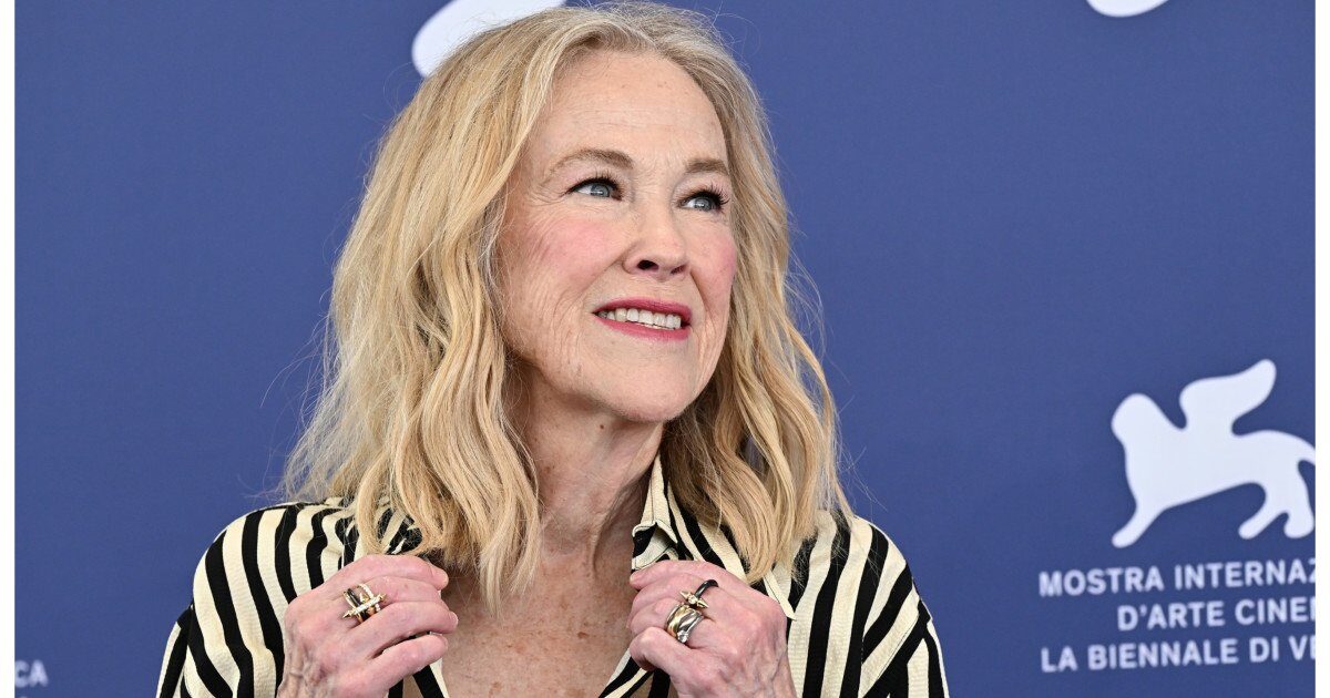 Catherine O’Hara, celebra actriță din „Singur acasă”, a murit la 71 de ani Catherine O’Hara, cunoscută pentru rolul ei iconic ca mama lui Kevin în filmul „Singur acasă”, a decedat la vârsta de 71 de ani, conform anunțului făcut de managerul său