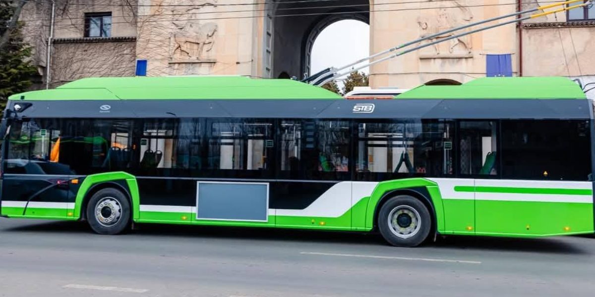 Noile-troleibuze-electrice-Yutong.jpg - StirileCorecte