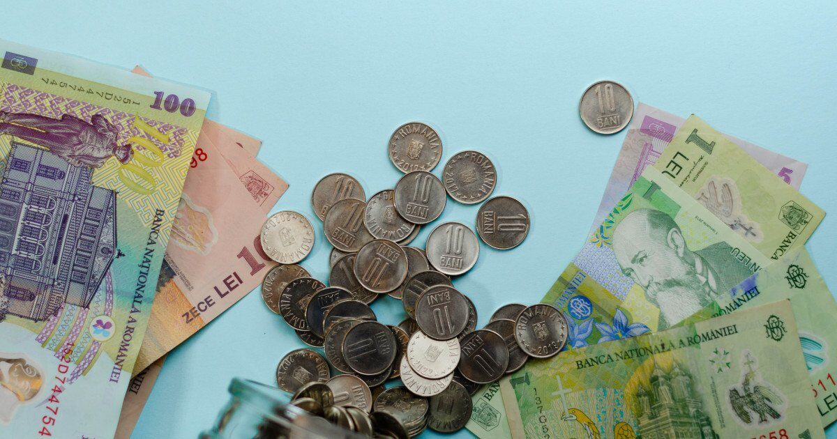Primăria Buzău, în căutarea a 12 milioane de euro de la datornici Primăria Buzău are de recuperat peste 12 milioane de euro de la cetățenii care nu și-au plătit taxele și impozitele în anii anteriori