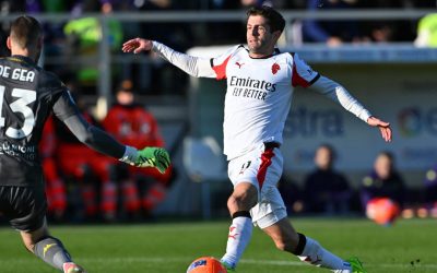 Why is Christian Pulisic not starting for AC Milan at Como?