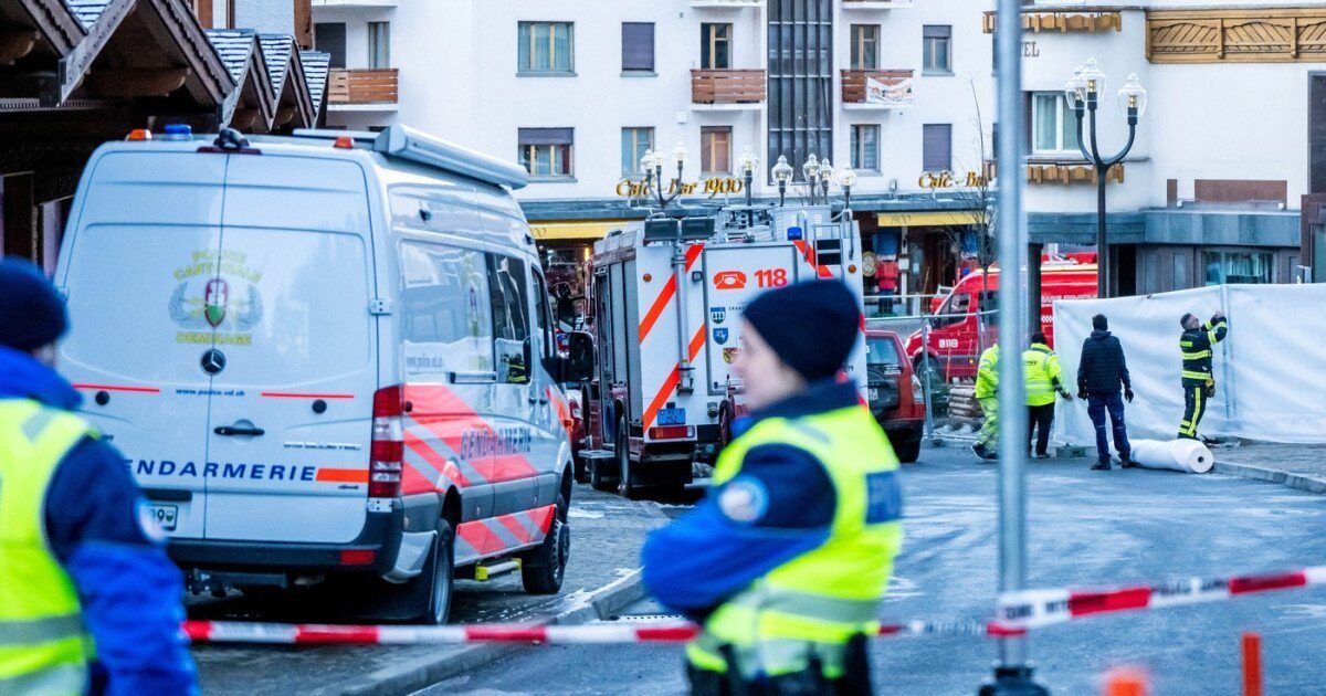 Tragedie în Alpi: Un român printre victimele incendiului de la barul Le Constellation Un român se numără printre cele 40 de victime ale incendiului devastator care a avut loc în noaptea de Revelion la barul elvețian Le Constellation, situat în stațiunea montană Crans-Montana