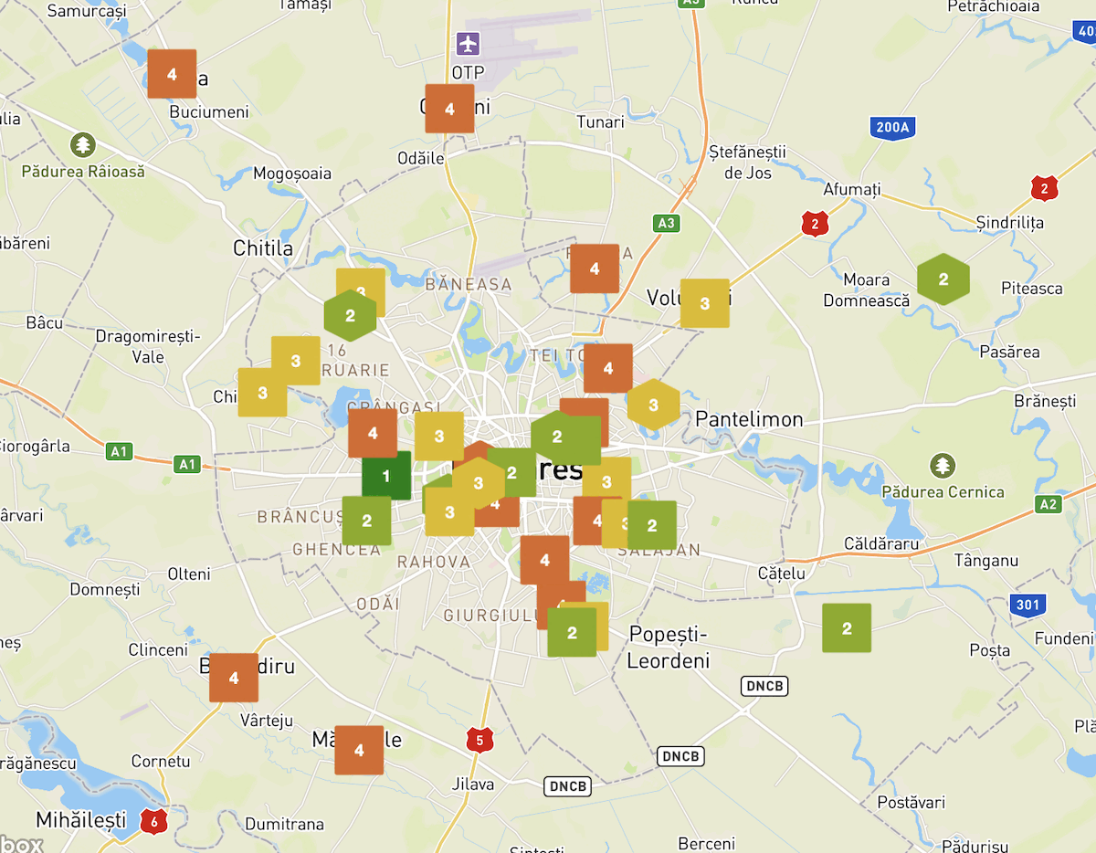 Calitatea aerului din București a atins niveluri alarmante duminică dimineața, potrivit datelor transmise de platforma Airlive, constatându-se depășiri semnificative ale valorilor admise în cele mai multe zone ale capitalei