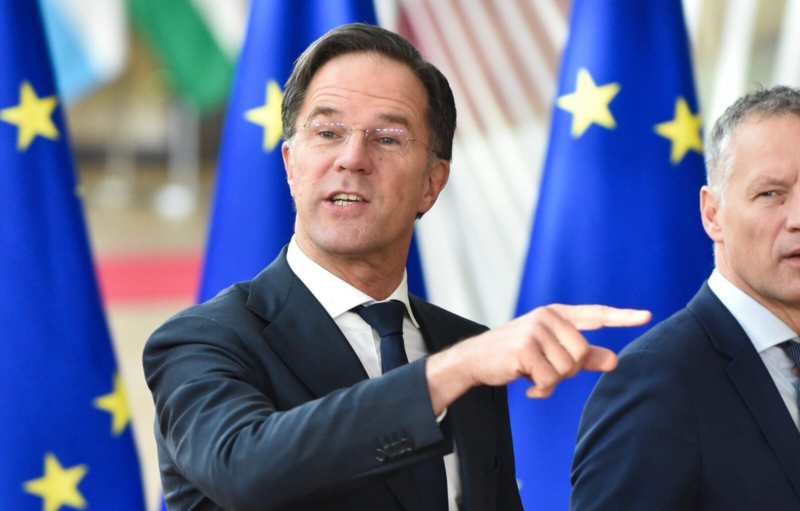 NATO: „Europa, continuați să visați”