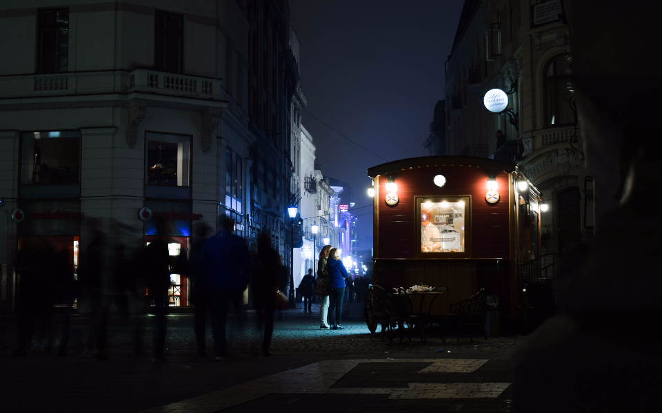 bucharest-night_M5OKHZ7GZX.webp.webp - StirileCorecte