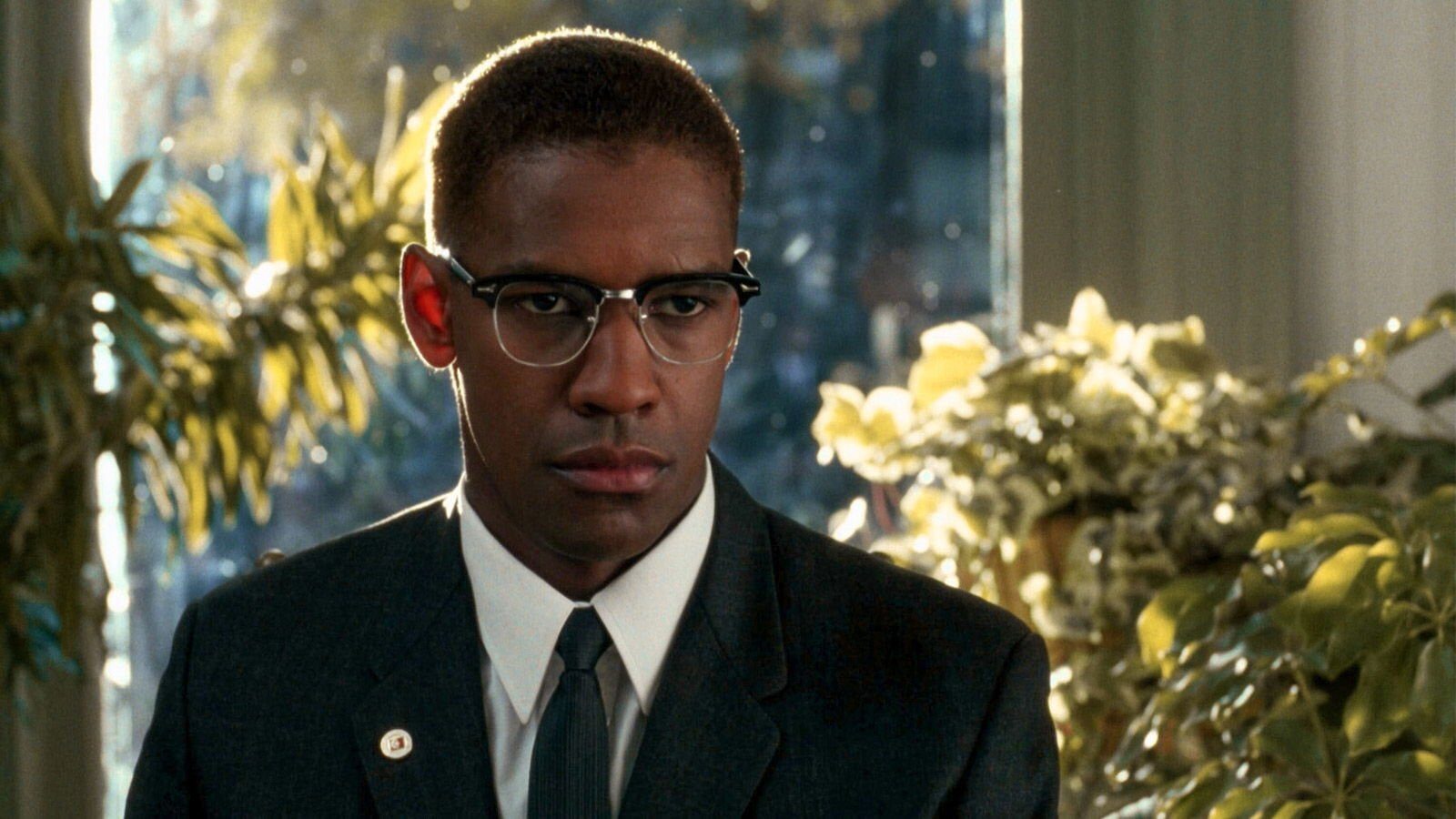 Denzel Washington merita Oscarul din 1993? Controversa continuă Cursa pentru Oscarul din 1993 a fost marcată de o competiție aprinsă între Al Pacino și Denzel Washington, transformând ceremonia într-unul dintre cele mai discutate evenimente din istoria premiilor