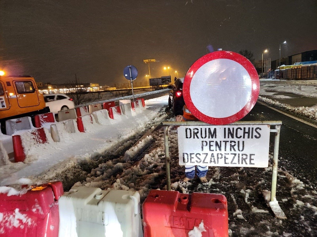Trafic blocat între Novaci și Rânca