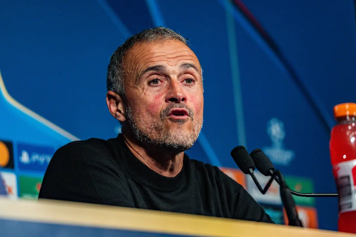 Paris Saint-Germain, eliminat surprinzător în 16-zecile Cupei Franței Paris Saint-Germain a trăit o dezamăgire amară, fiind eliminat din 16-zecile Cupei Franței după o înfrângere surprinzătoare în fața rivalei locale, Paris FC
