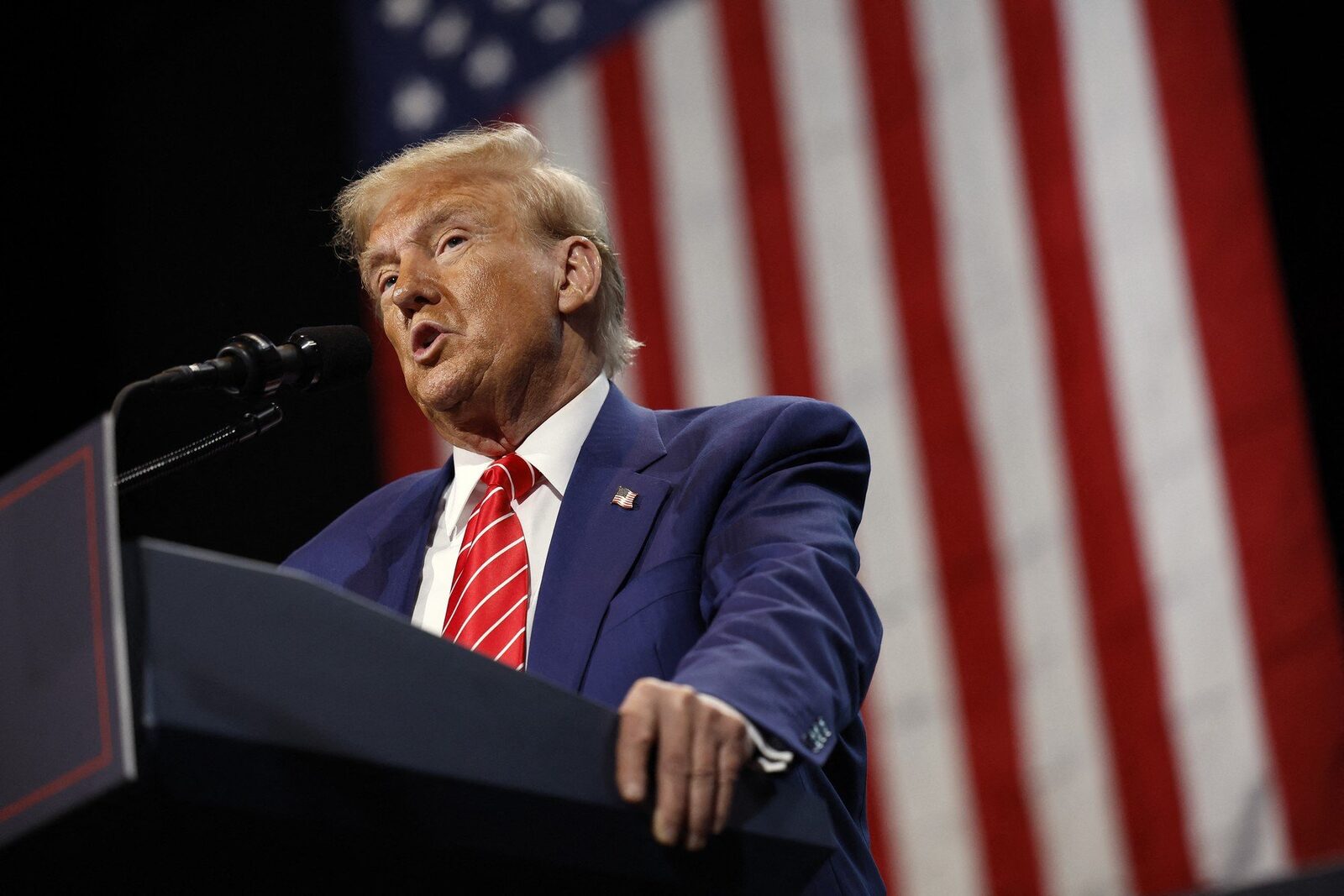 Trump vorbește după arestarea lui Maduro