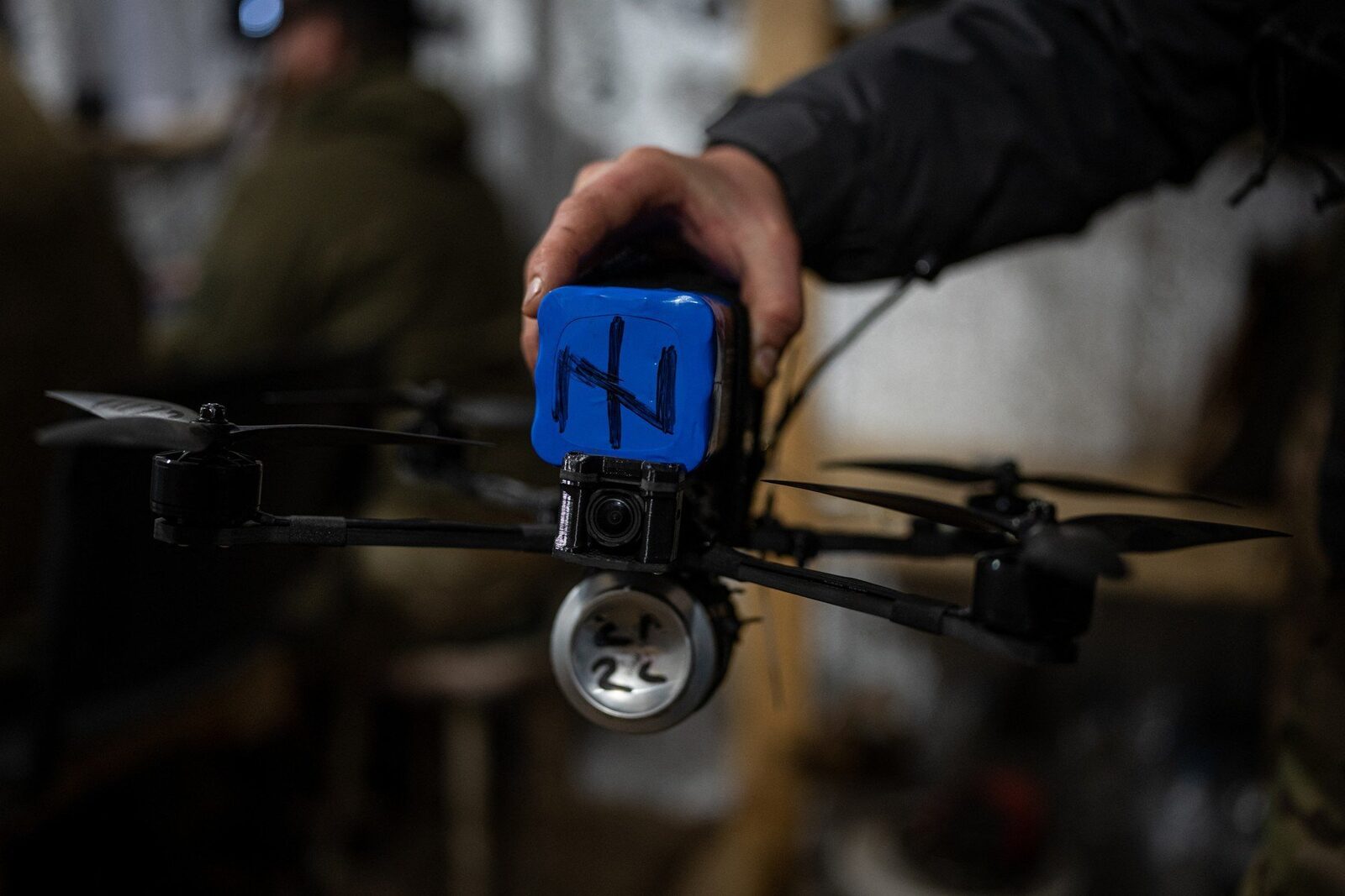 Guvernul Rusiei a luat o decizie controversată, aprobând o ordonanță care prevede dotarea sălilor de clasă din școli cu drone și machete de arme
