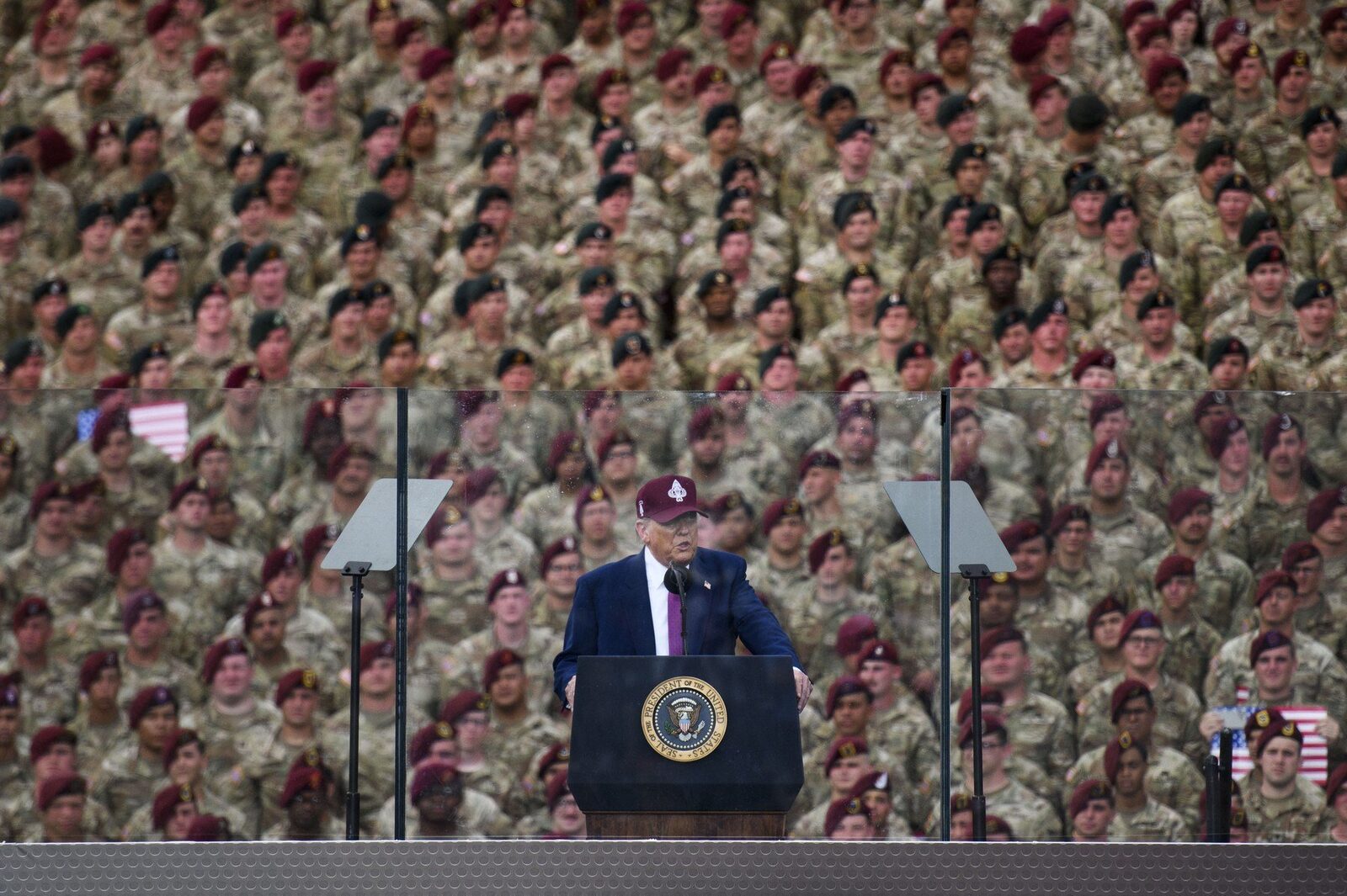 Trump soliciă controlul Groenlandei, avertizând că „orice altceva este inacceptabil” Președintele american Donald Trump a emis un mesaj clar și fără echivoc în privința Groenlandei, subliniind că Statele Unite nu vor accepta altceva decât preluarea controlului asupra insulei, considerată esențială pentru securitatea națională