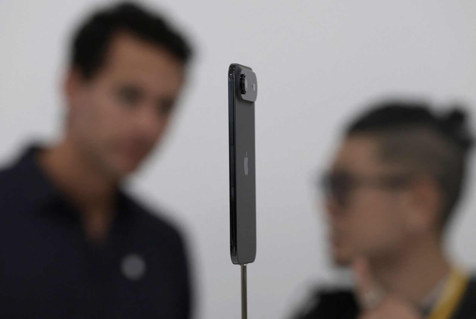 Apple cere ajutorul Google pentru Siri