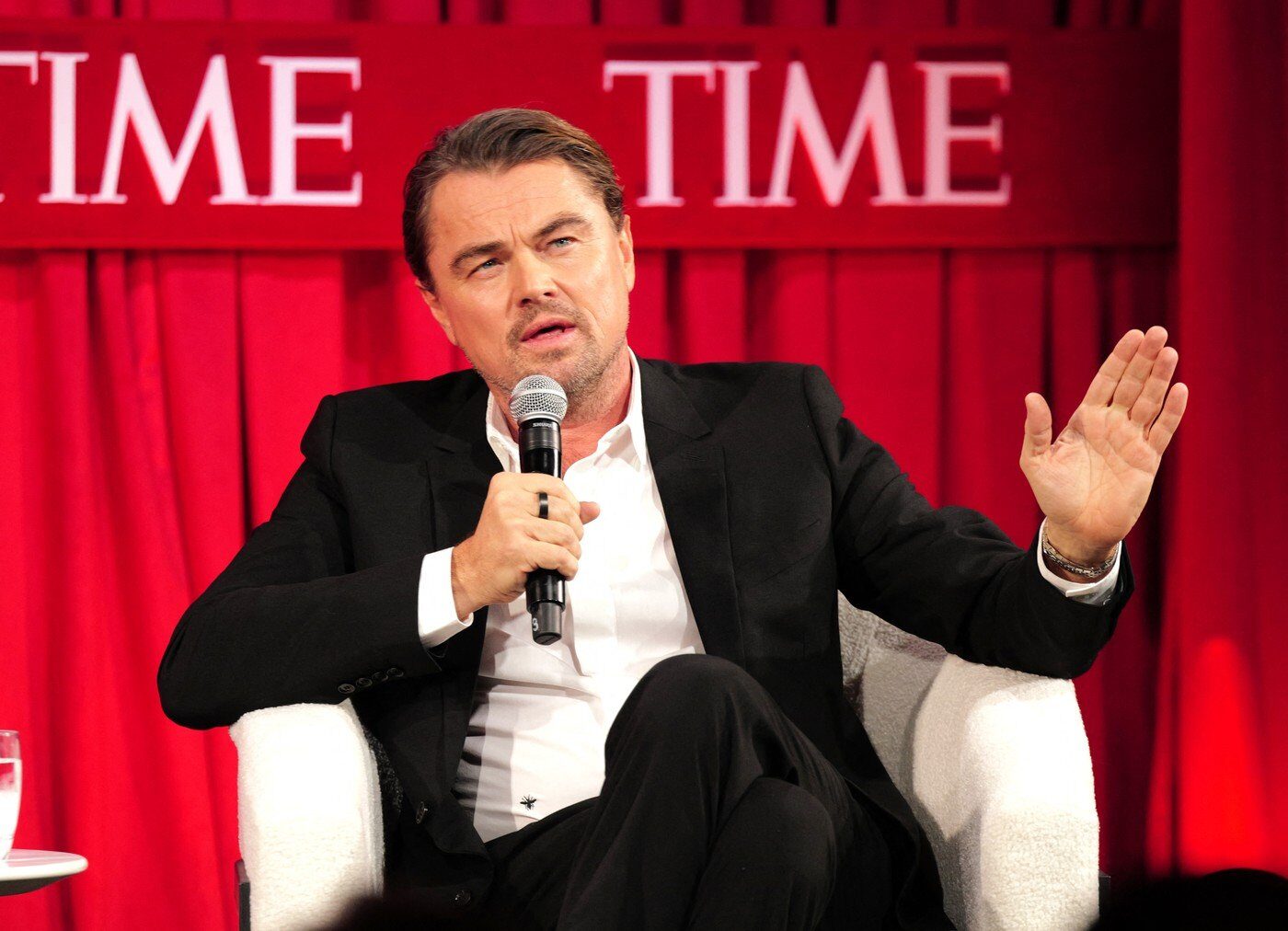 Leonardo DiCaprio evită „Titanic”: Motivul din spatele unei amintiri copleșitoare Leonardo DiCaprio, faimosul actor american, a dezvăluit recent că nu a mai privit „Titanic” de la lansarea sa în 1997, un detaliu surprinzător având în vedere impactul cultural imens pe care l-a avut acest film