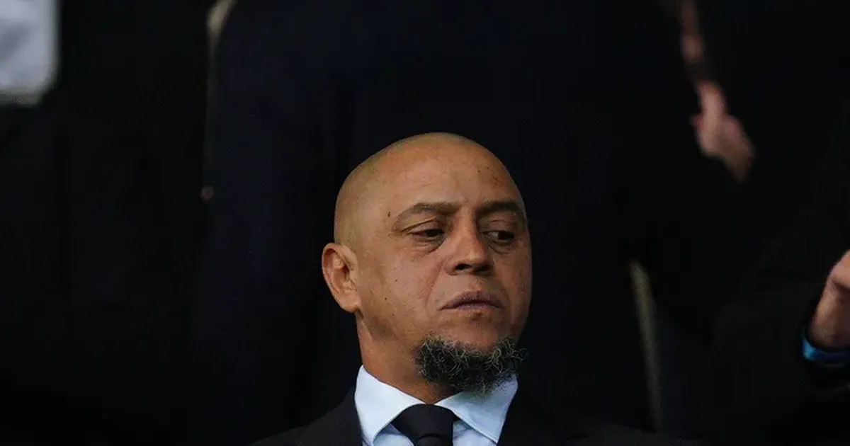 Roberto Carlos, legenda lui Real Madrid și a naționalei Braziliei, a fost supus unei intervenții chirurgicale de urgență la inimă, un incident care a stârnit îngrijorare printre fanii fotbalului din întreaga lume