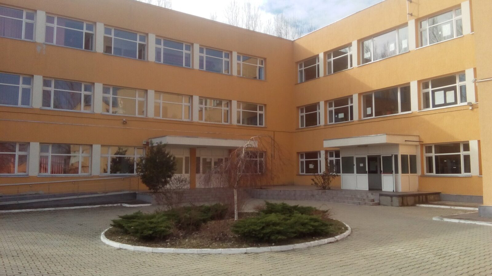 Primăria Sectorului 3 intenționează din nou să majoreze bugetul alocat pentru renovarea Liceului Tehnologic „Dragomir Hurmuzescu”, în contextul unor ajustări repetate ale costurilor proiectului