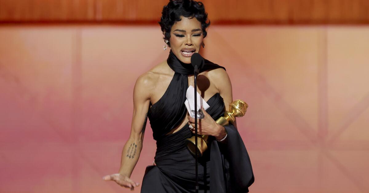 Teyana Taylor, câștigătoarea Globurilor de Aur pentru rolul din „One Battle After Another” Teyana Taylor a adus acasă primul său premiu Golden Globe pentru cea mai bună actriță în rol secundar, obținând recunoaștere internațională pentru interpretarea sa în filmul de comedie neagră „One Battle After Another”, realizat de Paul Thomas Anderson
