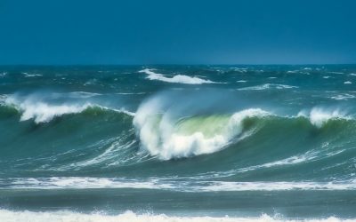 valuri-furtuna-uragan-ciclon-ocean.jpg - StirileCorecte