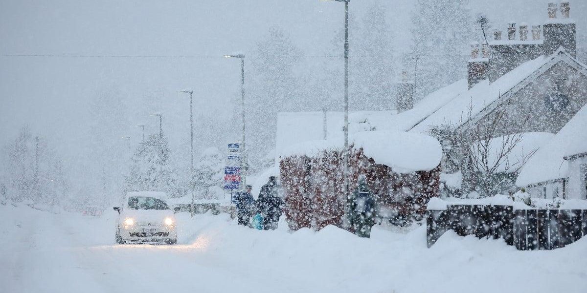 zapada-furtuna-nameti-marea-britanie.jpg - StirileCorecte