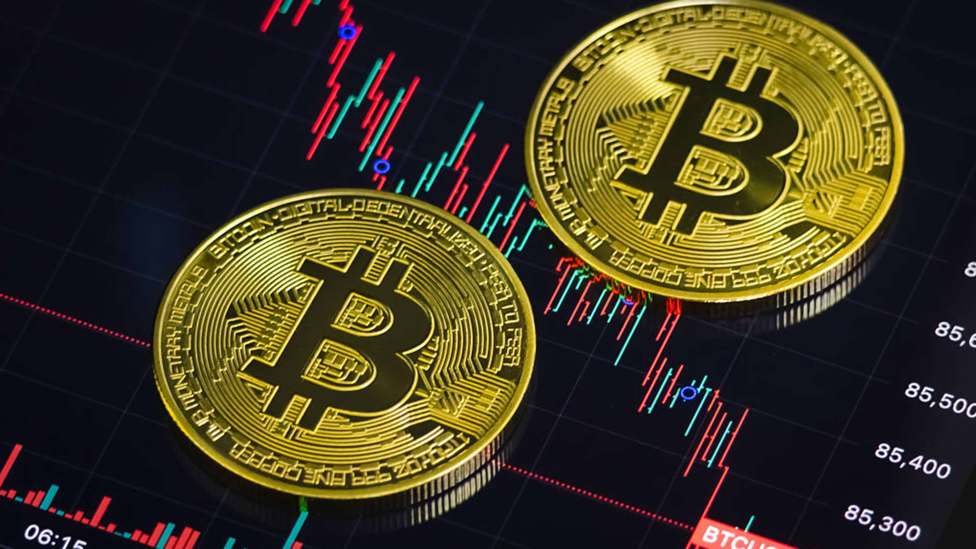 Bitcoin coboară sub 67.000 $: Panică printre investitori Bitcoin a ajuns la un minim de 67.675 $ joi, marcând o scădere alarmantă de 20% în această săptămână și atingând cel mai scăzut nivel din noiembrie 2024