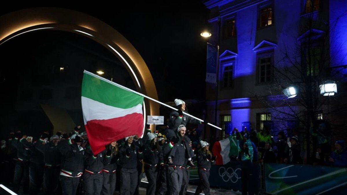 Controverse în jurul participării lui Ghali la Olimpiadă Controversele continuă să se învârte în jurul prezenței rapperului Ghali la Ceremonia de Inaugurare a Jocurilor Olimpice de la Milano Cortina