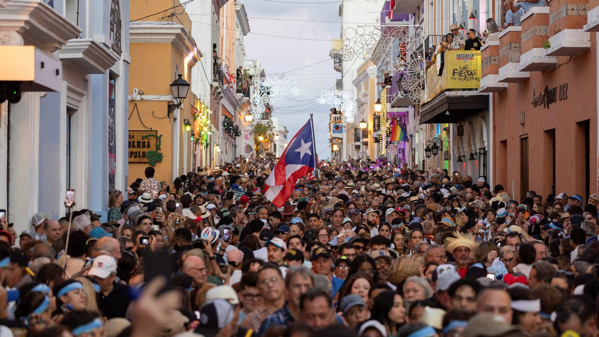 Evoluția turismului în Puerto Rico: între beneficii economice și provocări comunitare Puerto Rico se află într-un moment de cotitură în privința turismului, înregistrând un număr record de 6,6 milioane de vizitatori în 2024