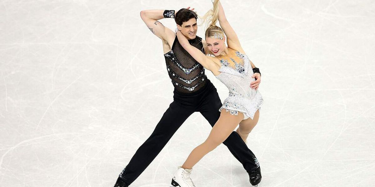 Canadian-Figure-Skaters-Paul-Poirier-and-Piper-Gilles-Shine-with.jpg - StirileCorecte